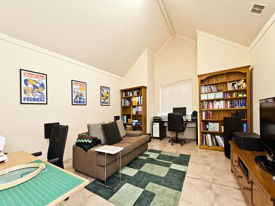 42 Mere View Way, Subiaco