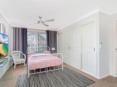 42 Tarra Crescent, Oak Flats