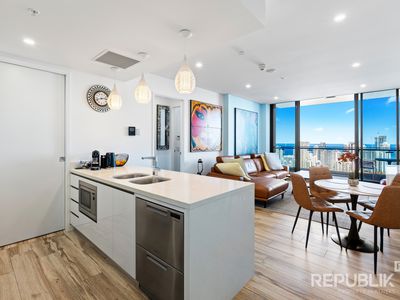 3410 / 2 Como Crescent, Southport