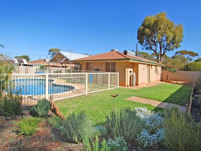 4 Hawkins Street, Kalgoorlie