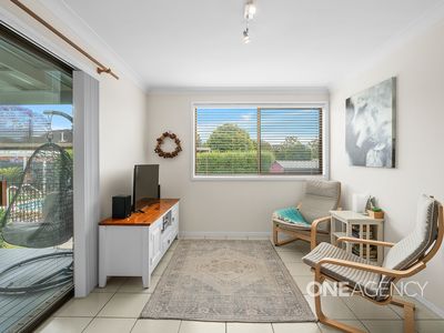 38 Fuchsia Crescent, Bomaderry