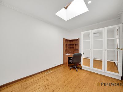 72 Winter Crescent, Reservoir