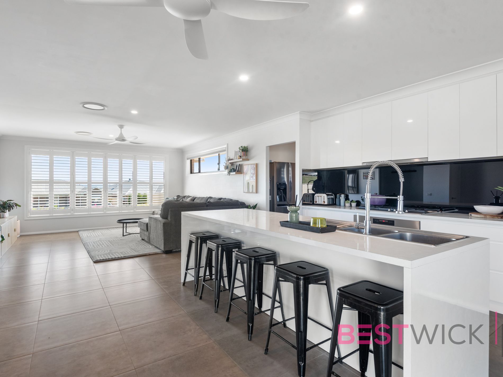 4 O'farrell Place, Kelso