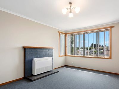 11 Mylan Crescent, Shorewell Park