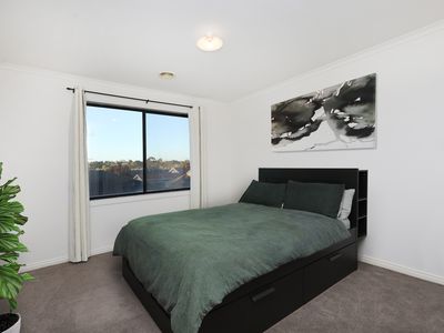 11 Cobblestone Drive, Attwood