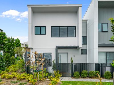 1037 / 154 Musgrave Avenue, Southport