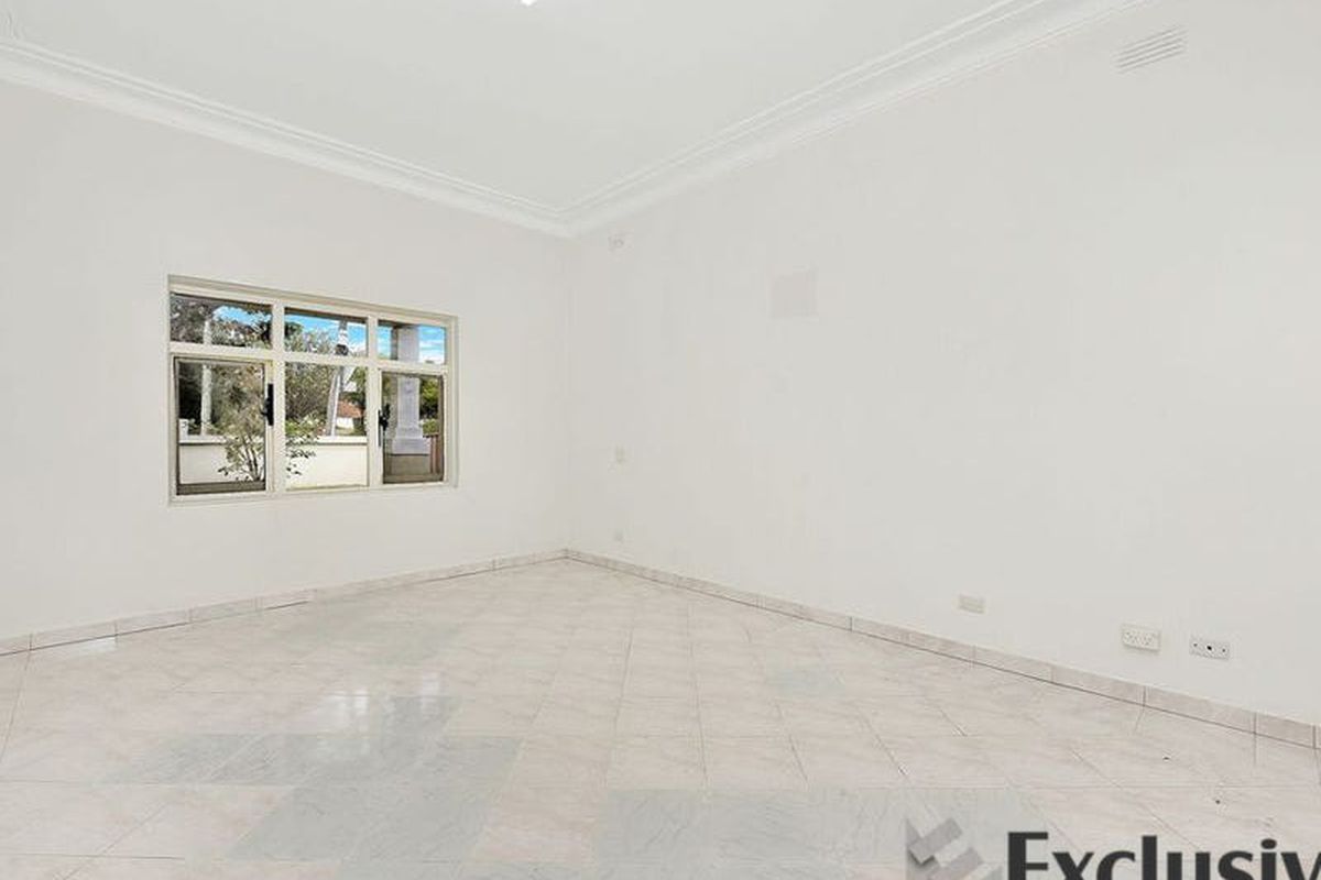 77 Burwood Road, Enfield