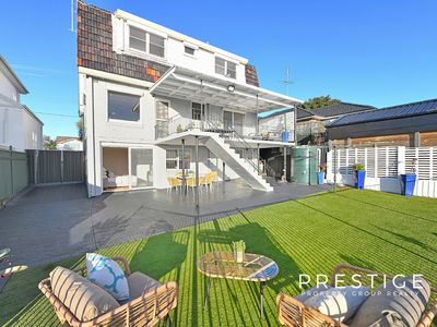 13 Gnarbo Avenue, Carss Park