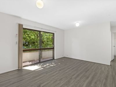 3 / 4 Augustus Street, Toowong