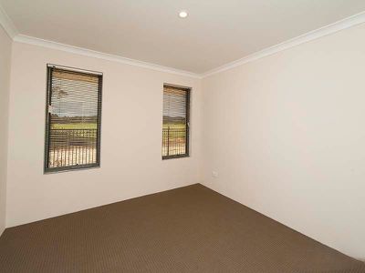 2 Dowak Lane, Byford