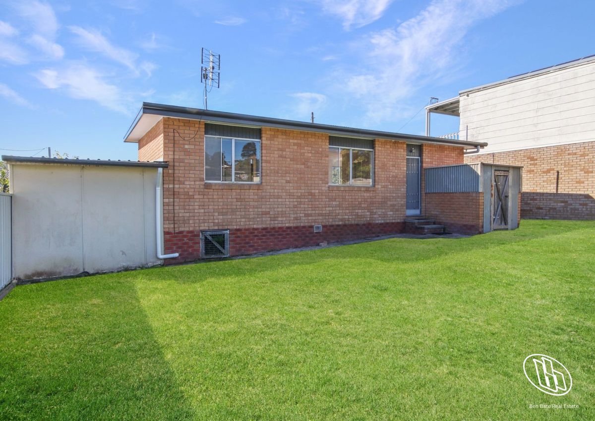 24 Myuna  Street, Dalmeny