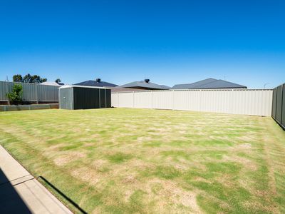 22 Drover Place, Thurgoona