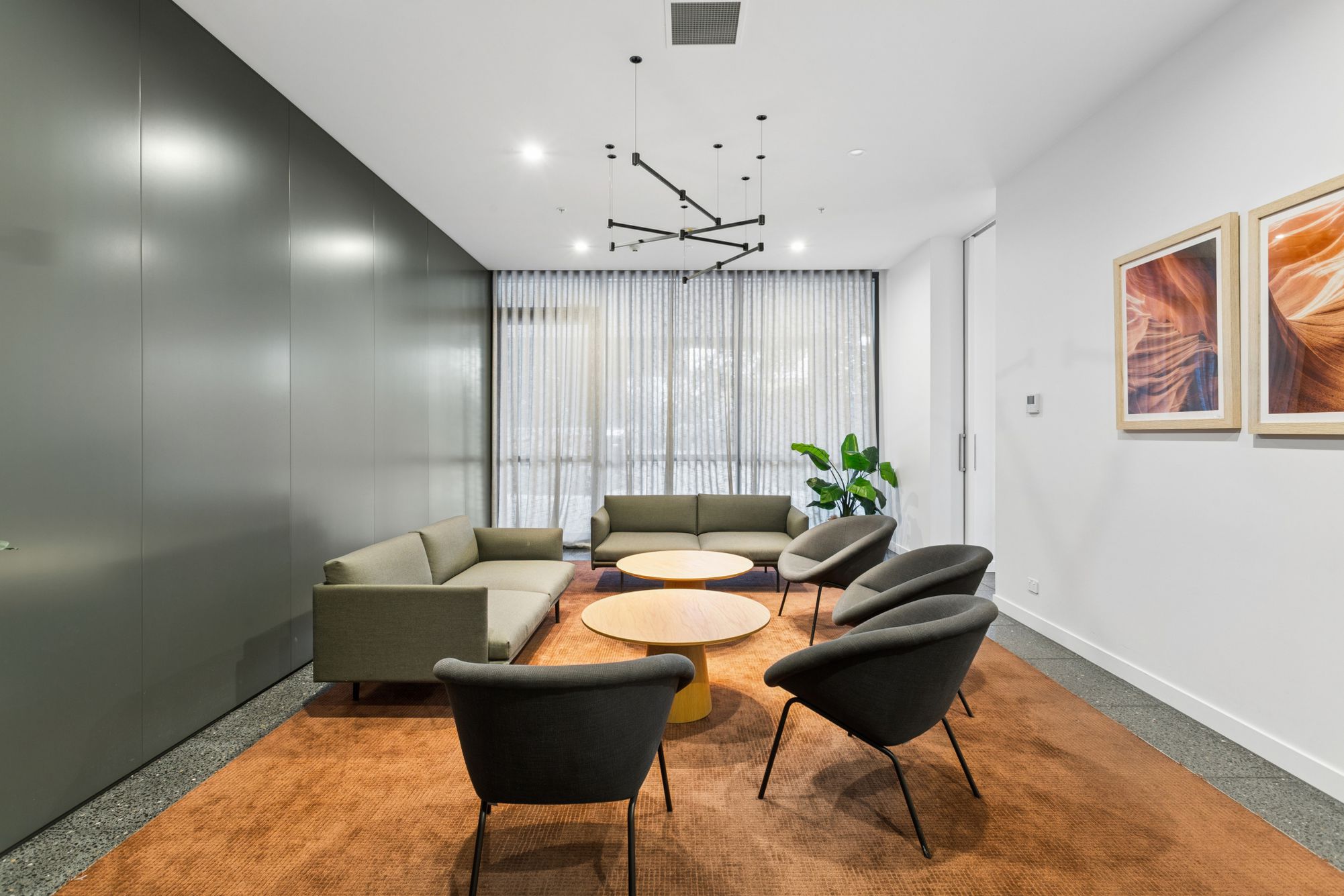 1707 / 17 Penny Place, Adelaide
