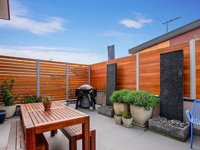 3 / 30 Irvine Crescent, Brunswick West