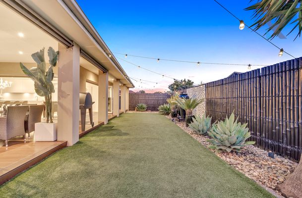 62 Centennial Park Drive, Craigieburn