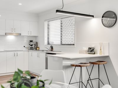 7 / 319a Bridge Street, Newtown