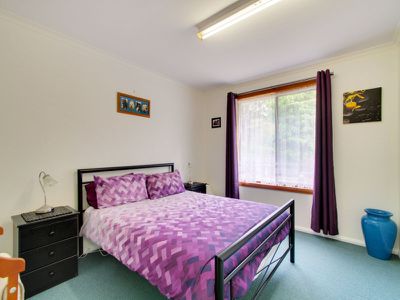 8 Charles Street, Cygnet
