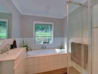 27 Sharpes Road, Crabtree