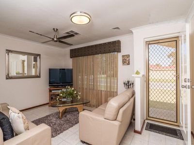 48 Colonial Drive, Bibra Lake