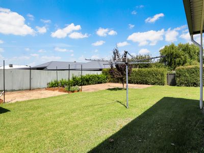 17 Regent Street, Forbes