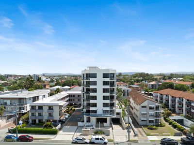 1 / 136 Marine Parade, Southport