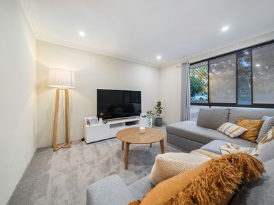 24 Hackettiana Avenue, South Lake