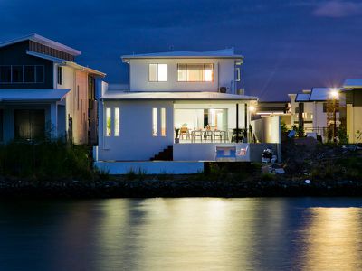 63 Cova Boulevard, Hope Island
