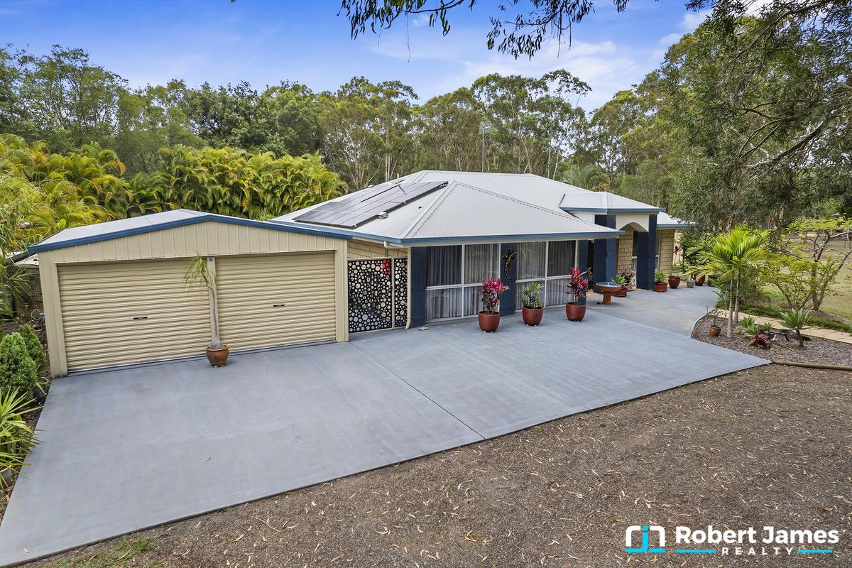 3 Bloodwood Place, Cooroibah