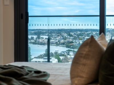 1404 / 3 Kintail Road, Applecross