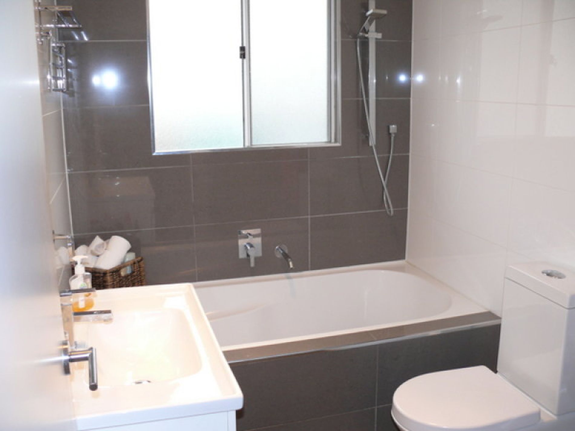 186 Henry Lawson Drive, Georges Hall