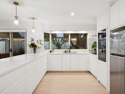 2 Namoi Street, Hammond Park