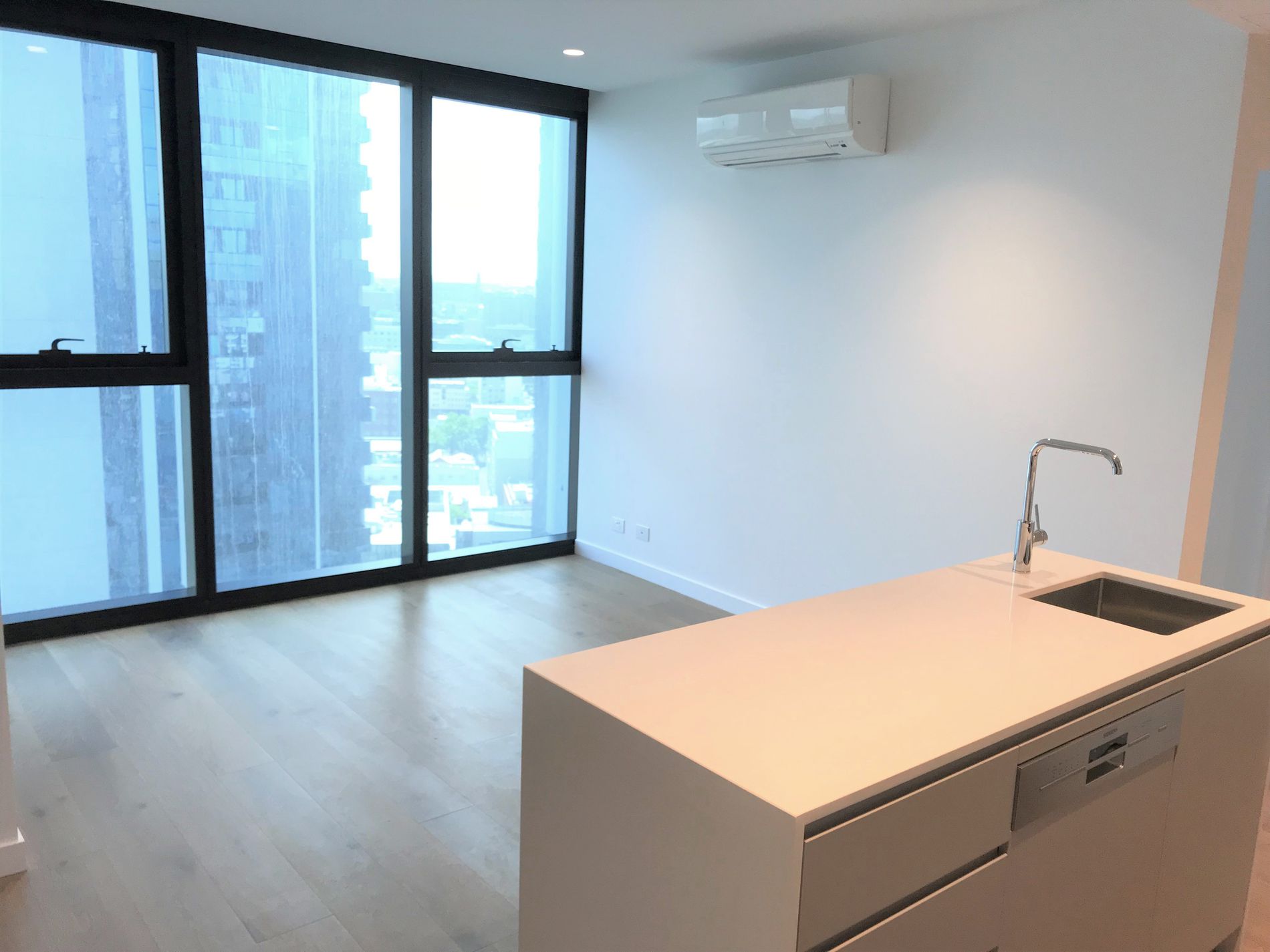 2210 / 462 Elizabeth Street, Melbourne