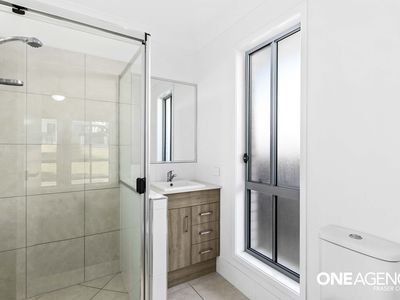 2 / 3 Ridge View Court, Nikenbah
