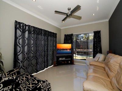 32 Lindfield Circuit, Noosaville