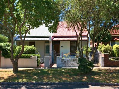 4 Hambly Street, Botany
