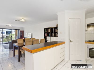 6 / 30 Bronte Street, East Perth