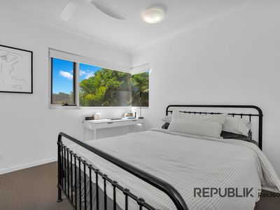 1206 / 27 BOARDWALK BOULEVARD, Mount Coolum