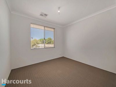 8 Bunker Crescent, Yanchep