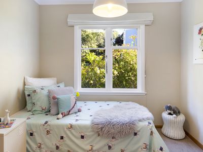 9 Woodstock Terrace, Tawa