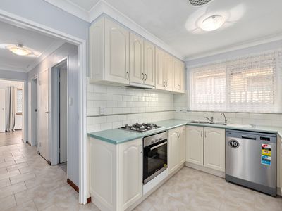 132 Treasure Road, Queens Park