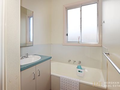 6 Elizabeth Street, Horsham