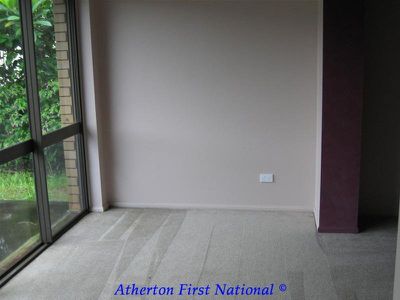 17 Rose Street, Atherton