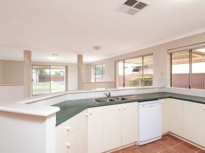 25 Longmore Parade, Broadwood