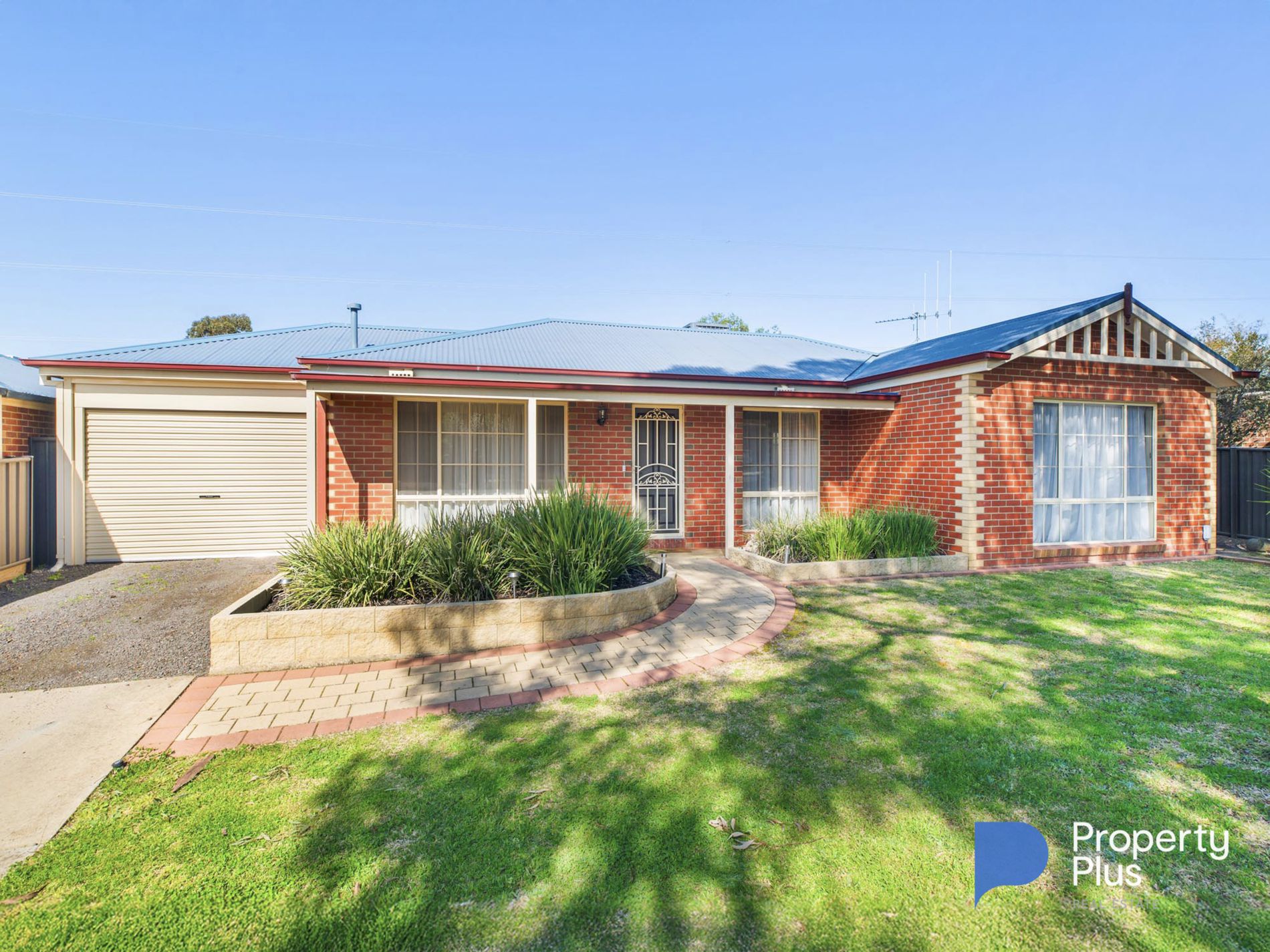 81 Mistletoe Street, Golden Square