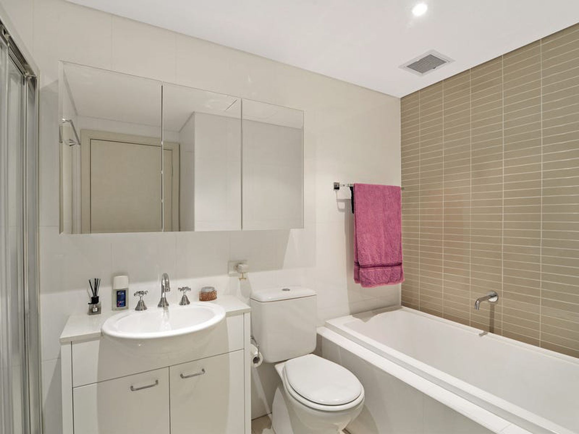 23 / 32 Stephen Road, Botany