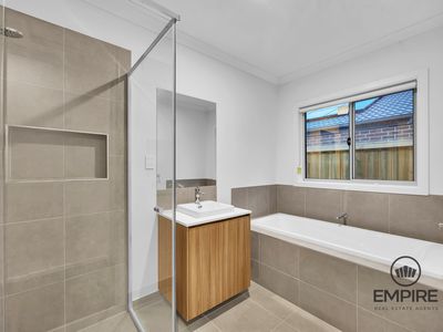 52 Grevillea Circuit, Clyde
