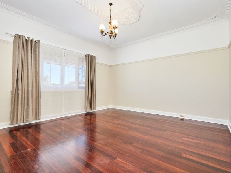 38 Hamilton Road, Hamilton Hill