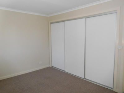 2 / 26 Philip Street, Horsham