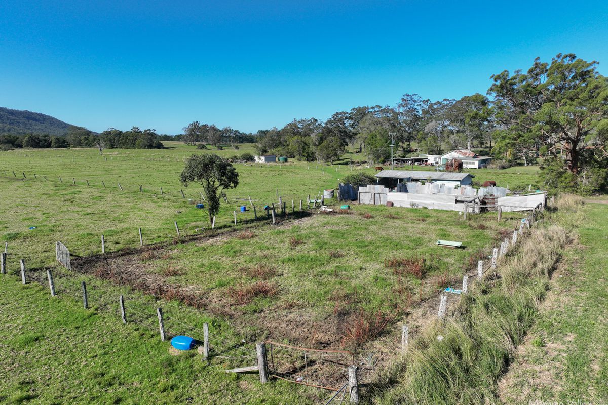 124 Burgmans Lane, Lansdowne