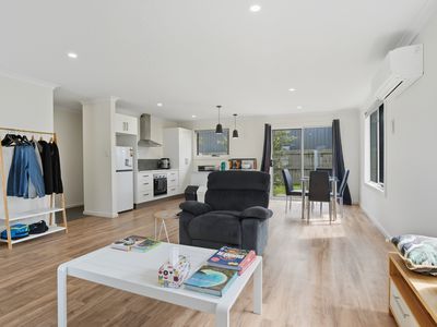 5 / 39 Adelaide Street, George Town
